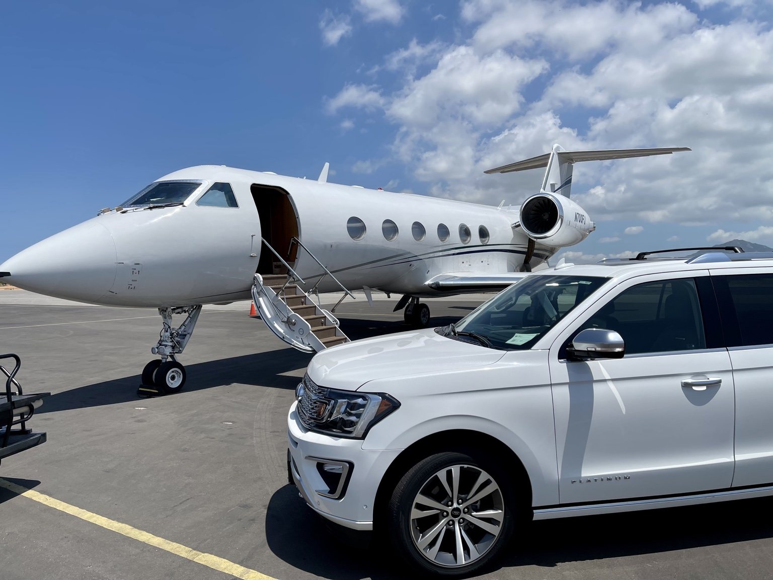 Private aircraft and CGS SUV at CSW Cabo San Lucas International Airport
